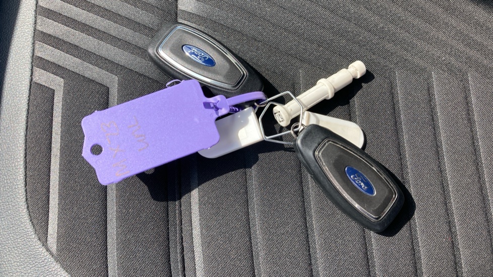 Ford Puma 1.0 EcoBoost Hybrid mHEV ST-Line X 5dr Petrol Hatchback - Image 20