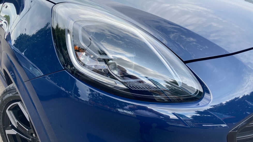 Ford Puma 1.0 EcoBoost Hybrid mHEV ST-Line X 5dr Petrol Hatchback - Image 35