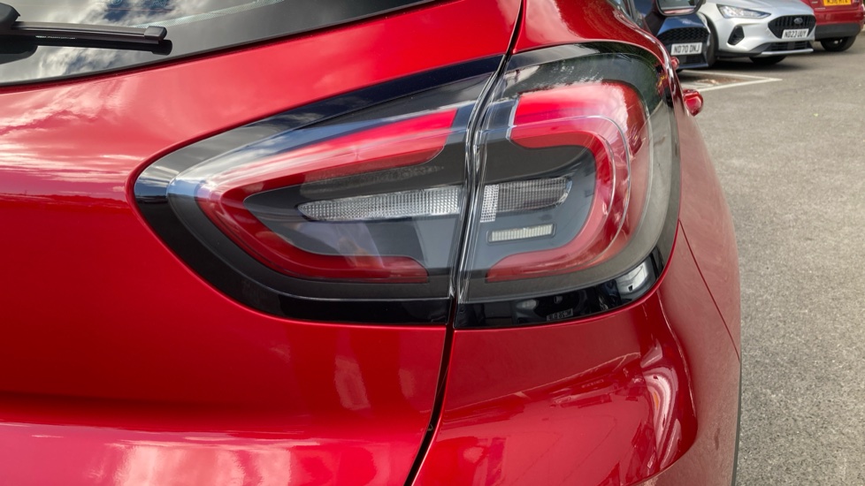 Ford Puma 1.0 EcoBoost Hybrid mHEV Titanium 5dr Petrol Hatchback - Image 21