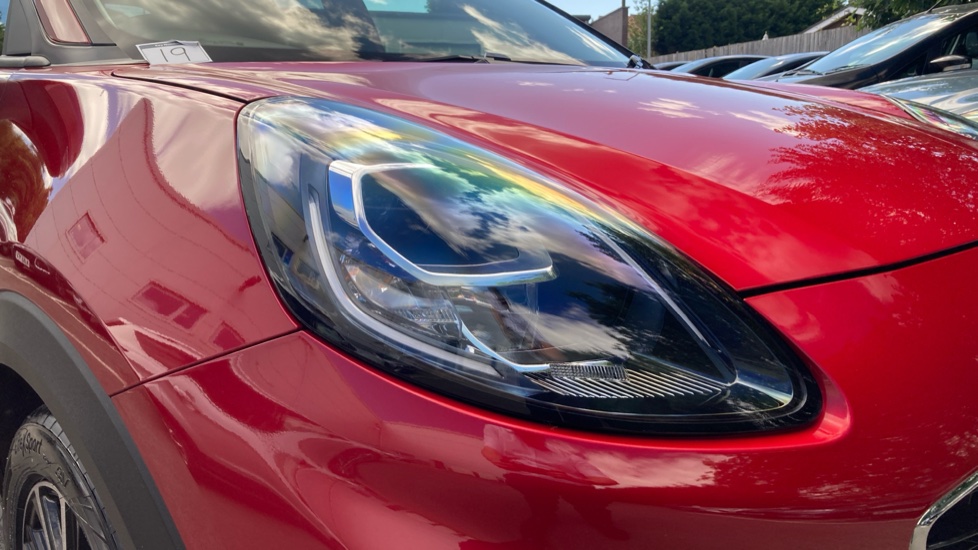 Ford Puma 1.0 EcoBoost Hybrid mHEV Titanium 5dr Petrol Hatchback - Image 22