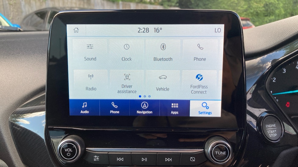 Ford Puma 1.0 EcoBoost Hybrid mHEV Titanium 5dr Petrol Hatchback - Image 39