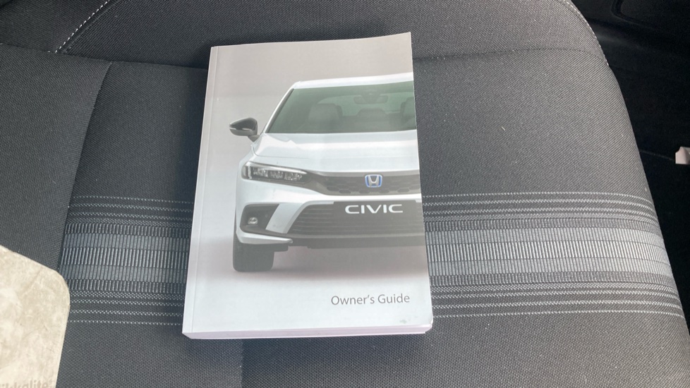 Honda Civic 2.0 eHEV Elegance 5dr CVT Hybrid Hatchback - Image 19