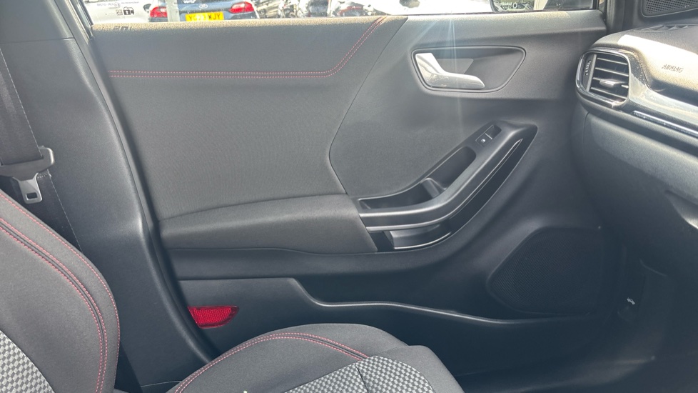 Ford Puma 1.0 EcoBoost Hybrid mHEV ST-Line 5dr Petrol Hatchback - Image 28