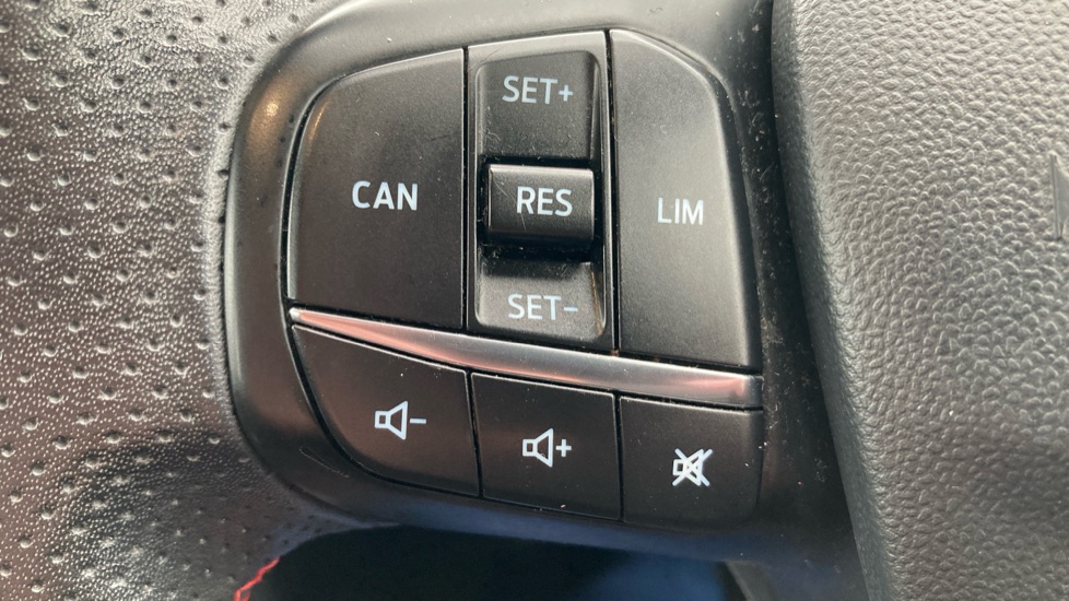 Ford Fiesta 1.0 EcoBoost ST-Line 5dr Petrol Hatchback - Image 23