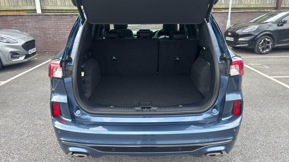 Ford Kuga 2.5 FHEV ST-Line X Edition 5dr CVT Hybrid Estate - Image 4