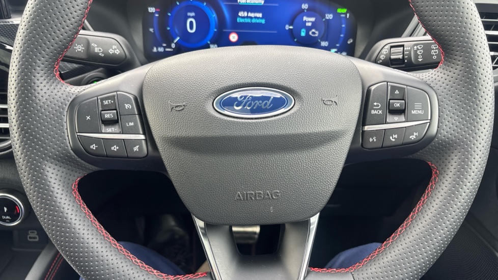 Ford Kuga 2.5 FHEV ST-Line X Edition 5dr CVT Hybrid Estate - Image 30
