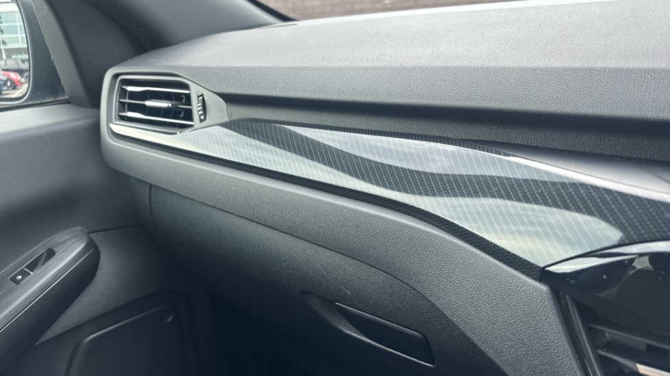 Ford Kuga 2.5 FHEV ST-Line X Edition 5dr CVT Hybrid Estate - Image 36