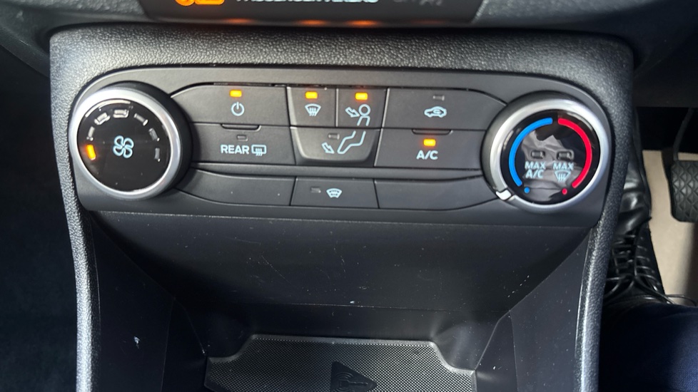 Ford Fiesta 1.1 Trend 5dr Petrol Hatchback - Image 25
