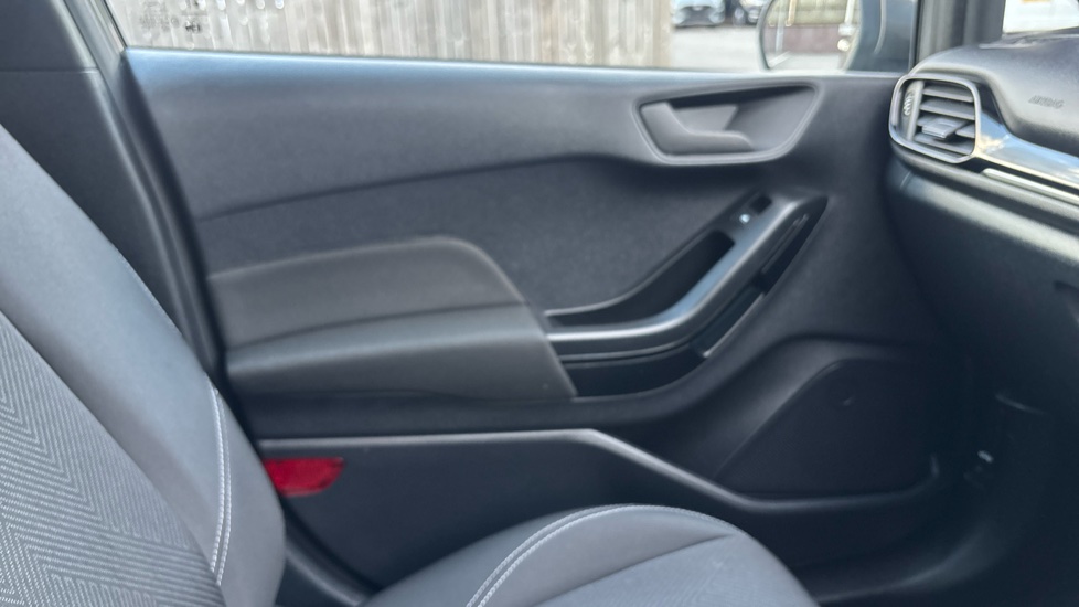 Ford Fiesta 1.1 Trend 5dr Petrol Hatchback - Image 27