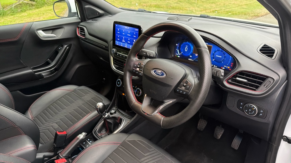 Ford Puma 1.0 EcoBoost Hybrid mHEV ST-Line X 5dr Petrol Hatchback - Image 11