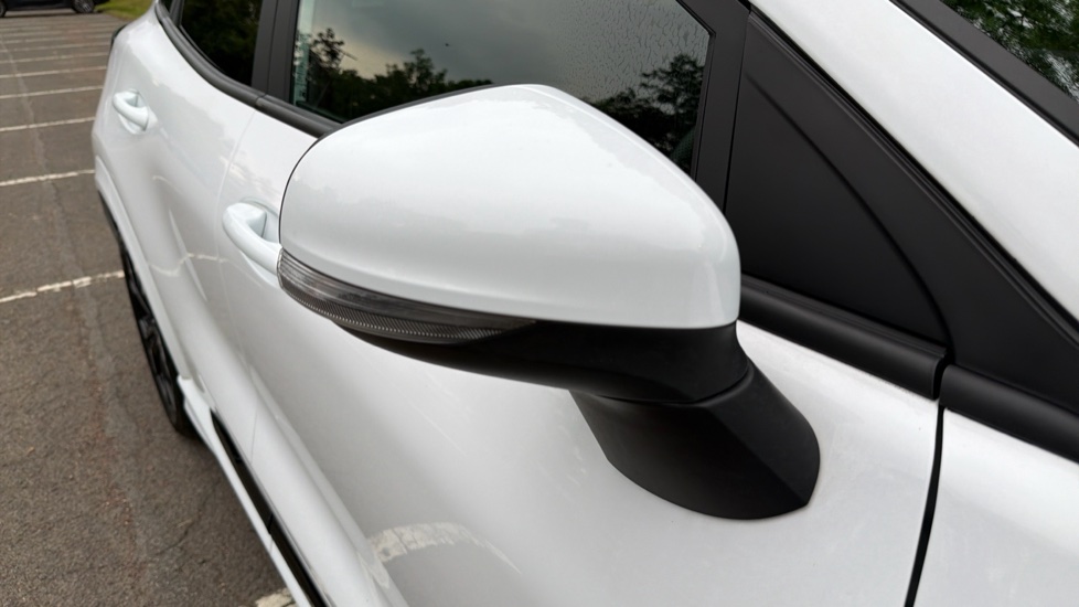 Ford Puma 1.0 EcoBoost Hybrid mHEV ST-Line X 5dr Petrol Hatchback - Image 30