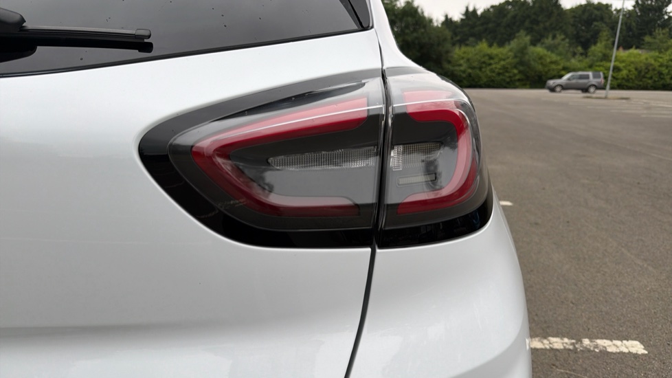 Ford Puma 1.0 EcoBoost Hybrid mHEV ST-Line X 5dr Petrol Hatchback - Image 32