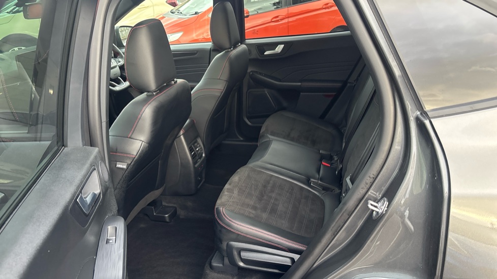 Ford Kuga 2.5 PHEV ST-Line X Edition 5dr CVT Estate - Image 16