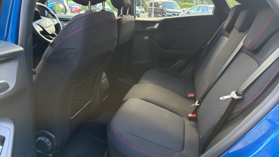 Ford Puma 1.0 EcoBoost Hybrid mHEV ST-Line 5dr Petrol Hatchback - Image 16