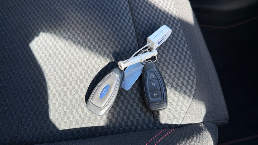 Ford Puma 1.0 EcoBoost Hybrid mHEV ST-Line 5dr Petrol Hatchback - Image 20