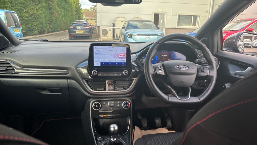 Ford Puma 1.0 EcoBoost Hybrid mHEV ST-Line 5dr Petrol Hatchback - Image 10