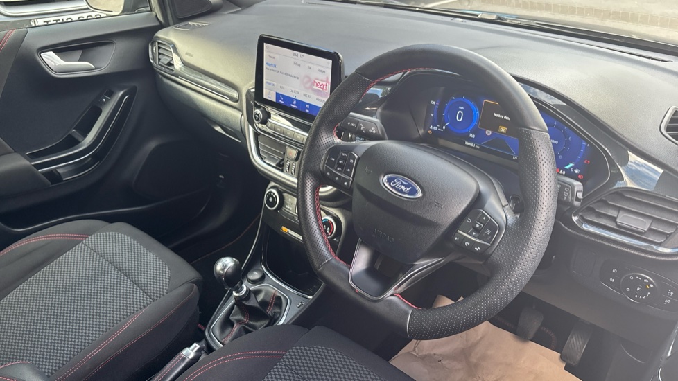 Ford Puma 1.0 EcoBoost Hybrid mHEV ST-Line 5dr Petrol Hatchback - Image 11