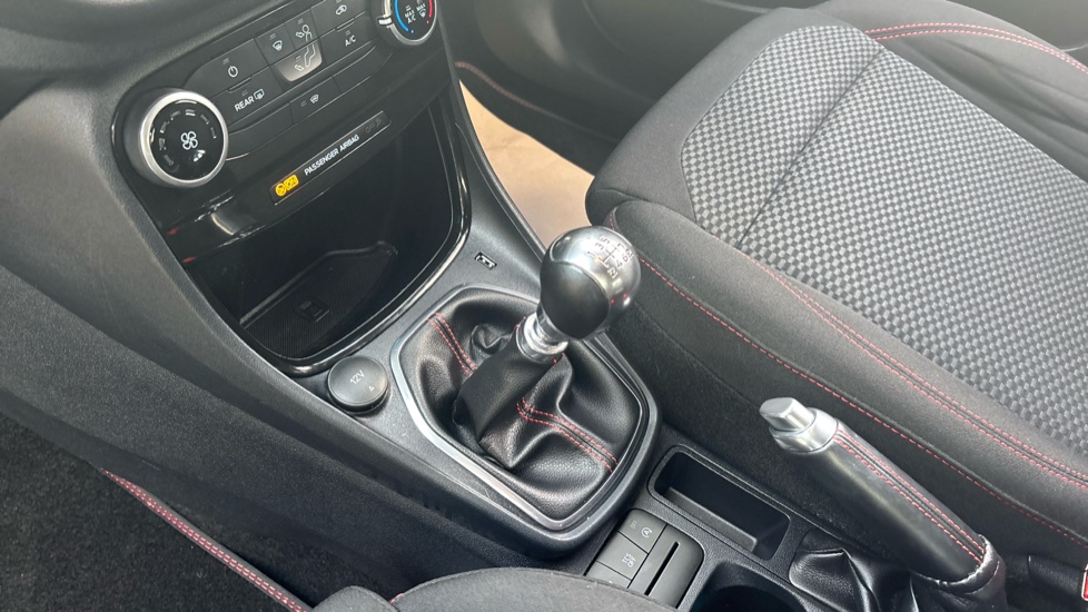 Ford Puma 1.0 EcoBoost Hybrid mHEV ST-Line 5dr Petrol Hatchback - Image 13