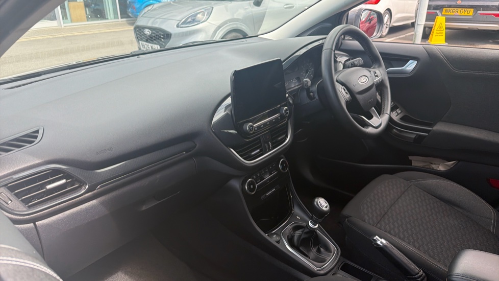 Ford Puma 1.0 EcoBoost Hybrid mHEV Titanium 5dr Petrol Hatchback - Image 9