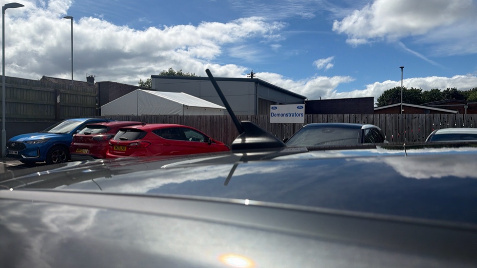Ford Puma 1.0 EcoBoost Hybrid mHEV Titanium 5dr Petrol Hatchback - Image 29