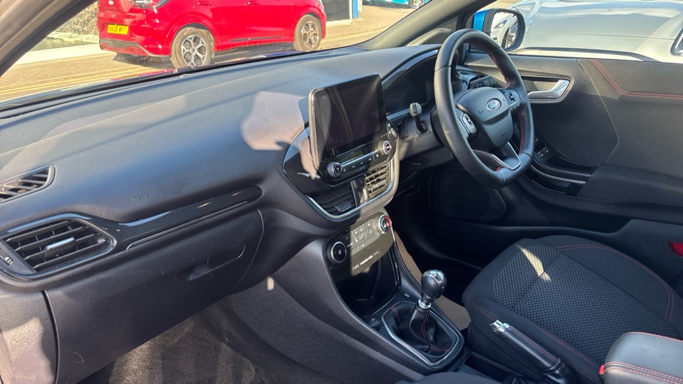Ford Puma 1.0 EcoBoost Hybrid mHEV ST-Line 5dr Petrol Hatchback - Image 9