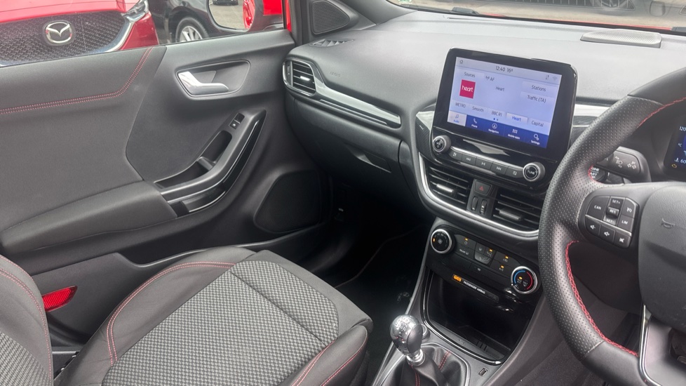 Ford Puma 1.0 EcoBoost Hybrid mHEV ST-Line 5dr Petrol Hatchback - Image 14