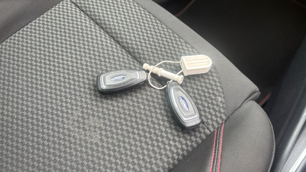 Ford Puma 1.0 EcoBoost Hybrid mHEV ST-Line 5dr Petrol Hatchback - Image 20
