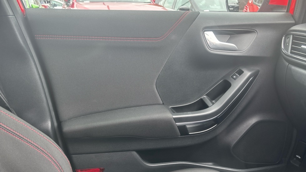 Ford Puma 1.0 EcoBoost Hybrid mHEV ST-Line 5dr Petrol Hatchback - Image 30