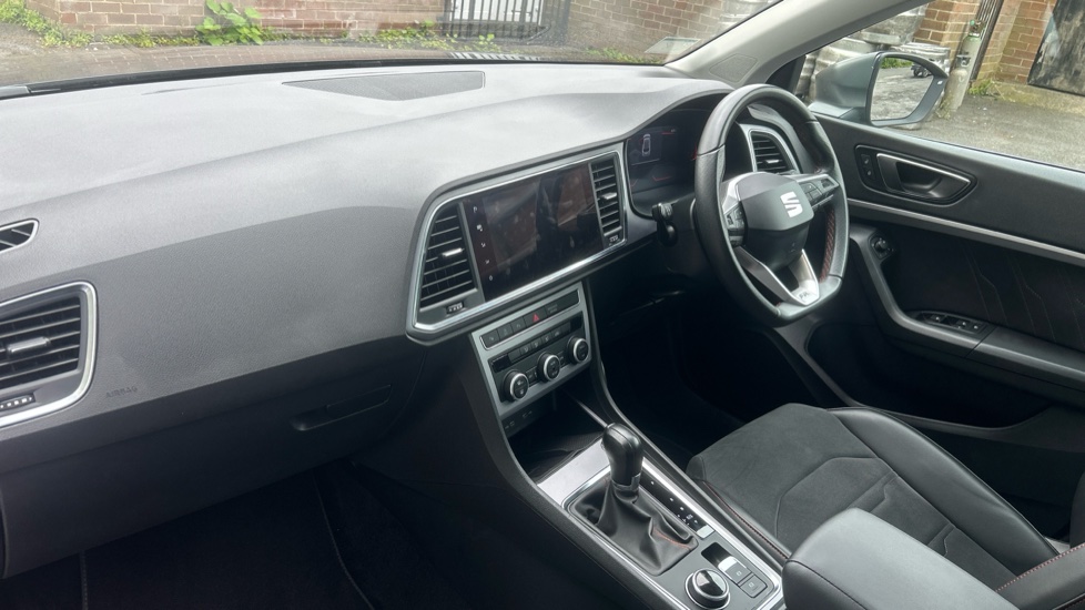 SEAT Ateca 1.5 TSI EVO FR 5dr DSG Petrol Estate - Image 9