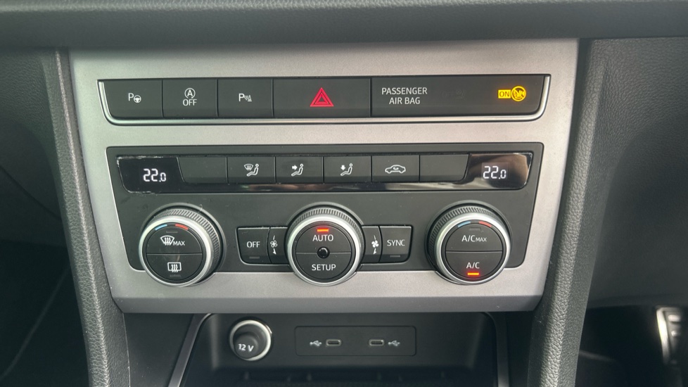 SEAT Ateca 1.5 TSI EVO FR 5dr DSG Petrol Estate - Image 21