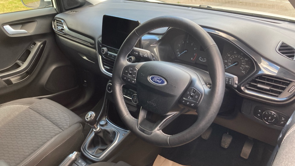 Ford Puma 1.0 EcoBoost Hybrid mHEV Titanium 5dr Petrol Hatchback - Image 11