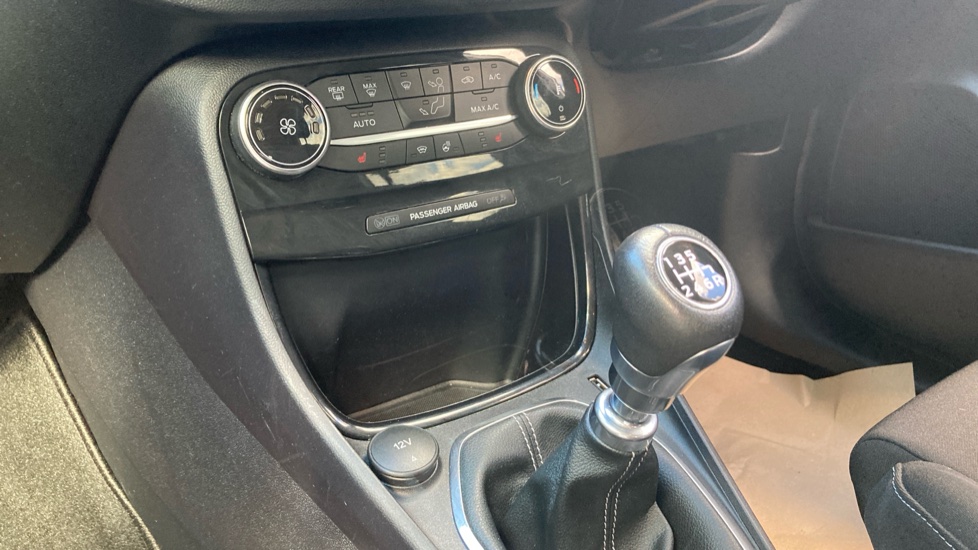 Ford Puma 1.0 EcoBoost Hybrid mHEV Titanium 5dr Petrol Hatchback - Image 13