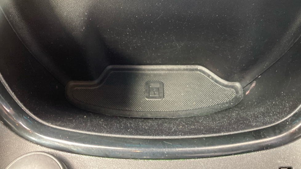 Ford Puma 1.0 EcoBoost Hybrid mHEV Titanium 5dr Petrol Hatchback - Image 34