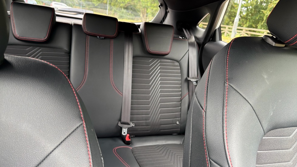 Ford Puma 1.0 EcoBoost Hybrid mHEV ST-Line X 5dr Petrol Hatchback - Image 15