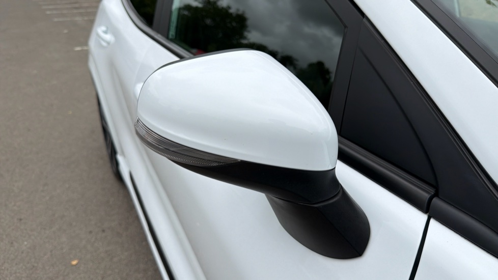 Ford Puma 1.0 EcoBoost Hybrid mHEV ST-Line X 5dr Petrol Hatchback - Image 30