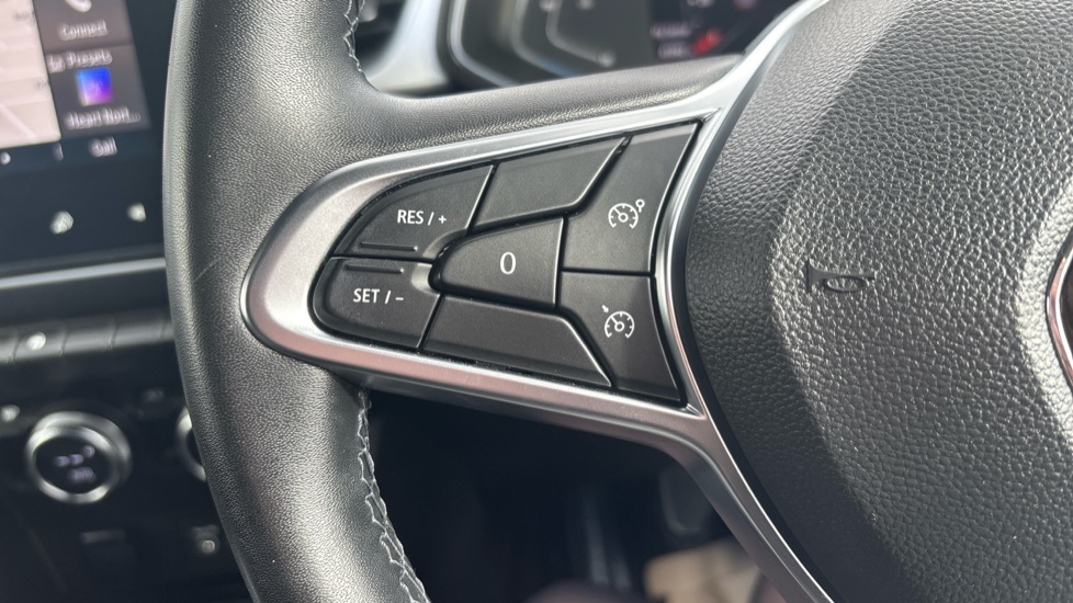 Renault Captur 1.0 TCE 90 SE Edition 5dr Petrol Hatchback - Image 25