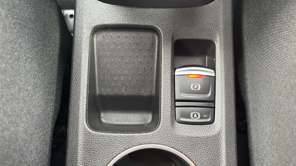 Renault Captur 1.0 TCE 90 SE Edition 5dr Petrol Hatchback - Image 31
