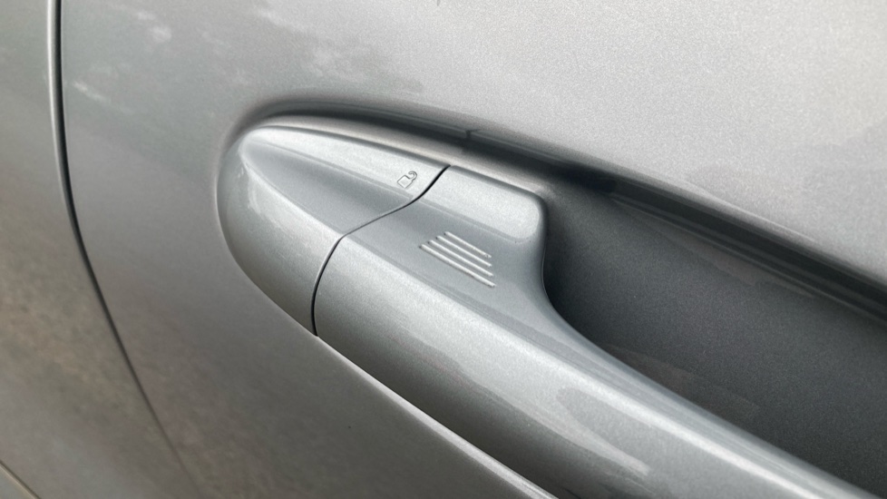 Ford Puma 1.0 EcoBoost Hybrid mHEV 155 ST-Line Vignale 5dr Petrol Hatchback - Image 24