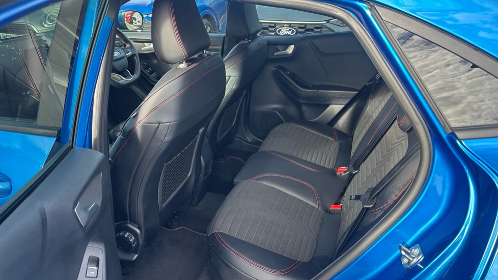 Ford Puma 1.0 EcoBoost Hybrid mHEV 155 ST-Line X 5dr Petrol Hatchback - Image 16