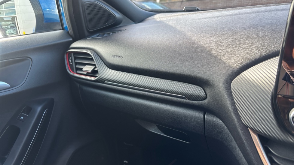 Ford Puma 1.0 EcoBoost Hybrid mHEV 155 ST-Line X 5dr Petrol Hatchback - Image 32