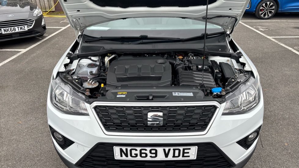 SEAT Arona 1.6 TDI SE Technology Lux [EZ] 5dr Diesel Hatchback - Image 8