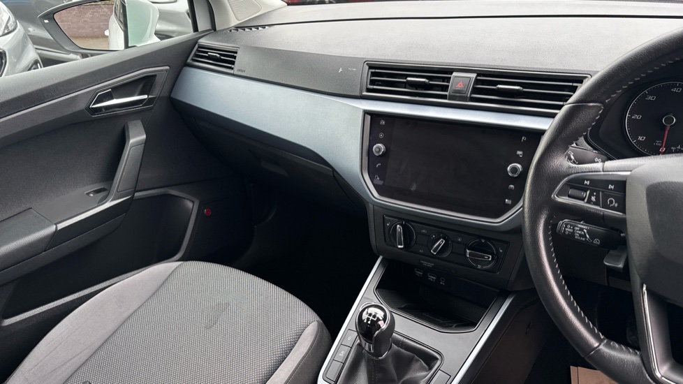 SEAT Arona 1.6 TDI SE Technology Lux [EZ] 5dr Diesel Hatchback - Image 14
