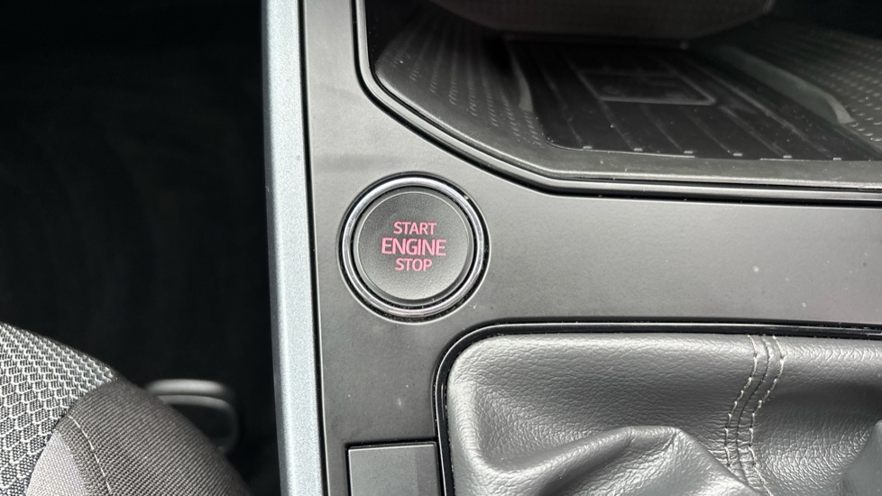 SEAT Arona 1.6 TDI SE Technology Lux [EZ] 5dr Diesel Hatchback - Image 30