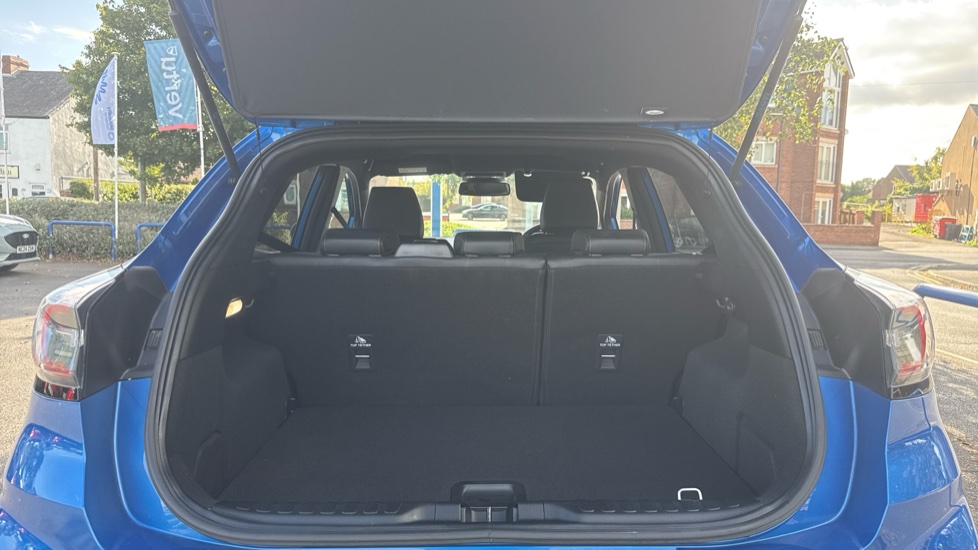 Ford Puma 1.0 EcoBoost Hybrid mHEV ST-Line X 5dr Petrol Hatchback - Image 4