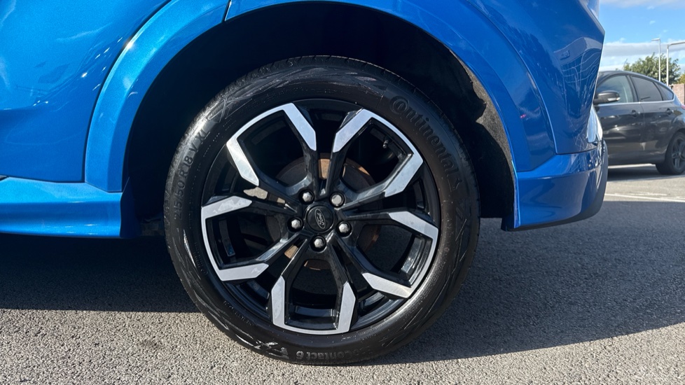 Ford Puma 1.0 EcoBoost Hybrid mHEV ST-Line X 5dr Petrol Hatchback - Image 7