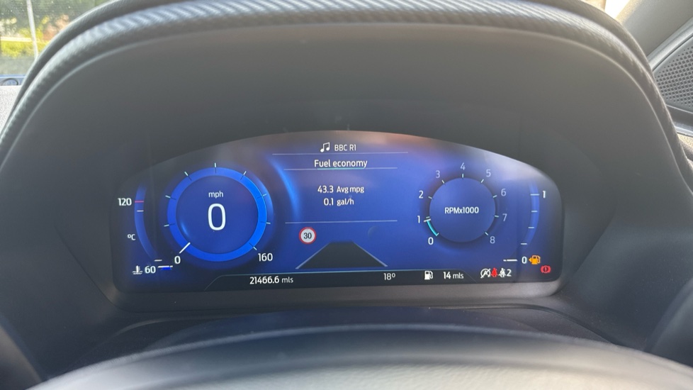Ford Puma 1.0 EcoBoost Hybrid mHEV ST-Line X 5dr Petrol Hatchback - Image 18