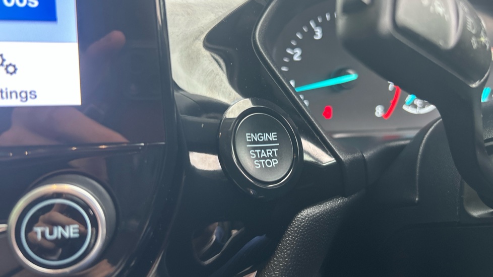 Ford Fiesta 1.0 EcoBoost Hybrid mHEV 125 Titanium 5dr Petrol Hatchback - Image 29