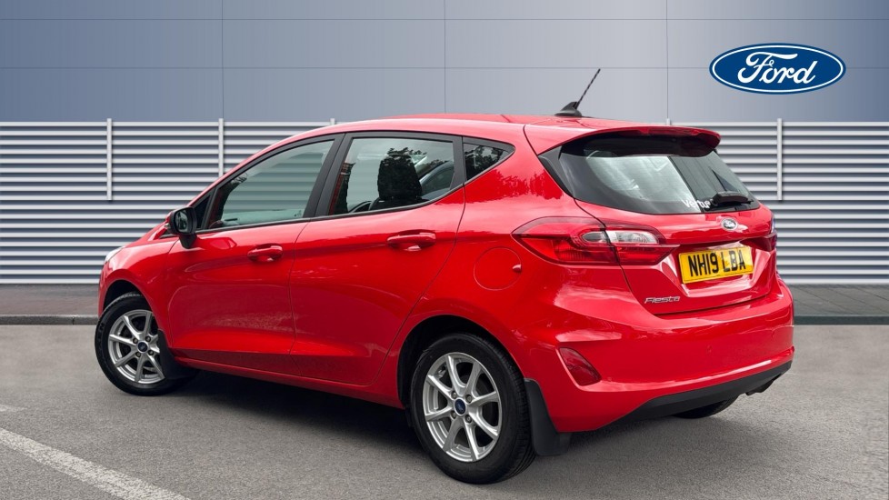 Ford Fiesta 1.1 Zetec 5dr Petrol Hatchback - Image 2