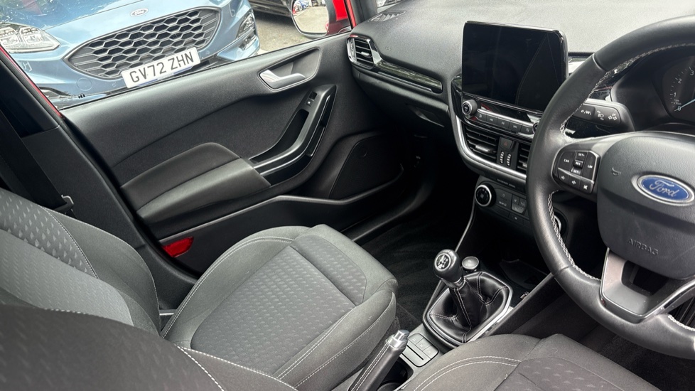 Ford Fiesta 1.1 Zetec 5dr Petrol Hatchback - Image 14