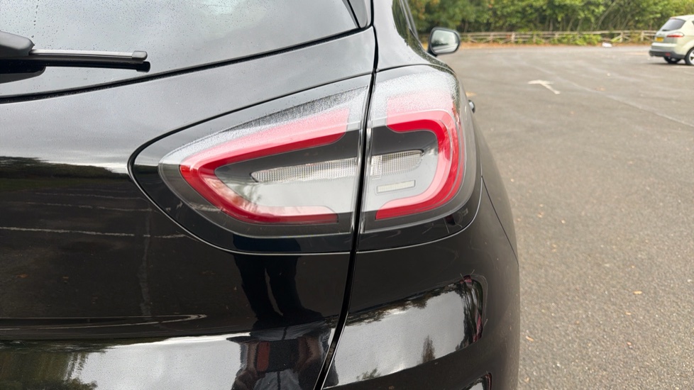 Ford Puma 1.0 EcoBoost Hybrid mHEV ST-Line 5dr DCT Petrol Hatchback - Image 31